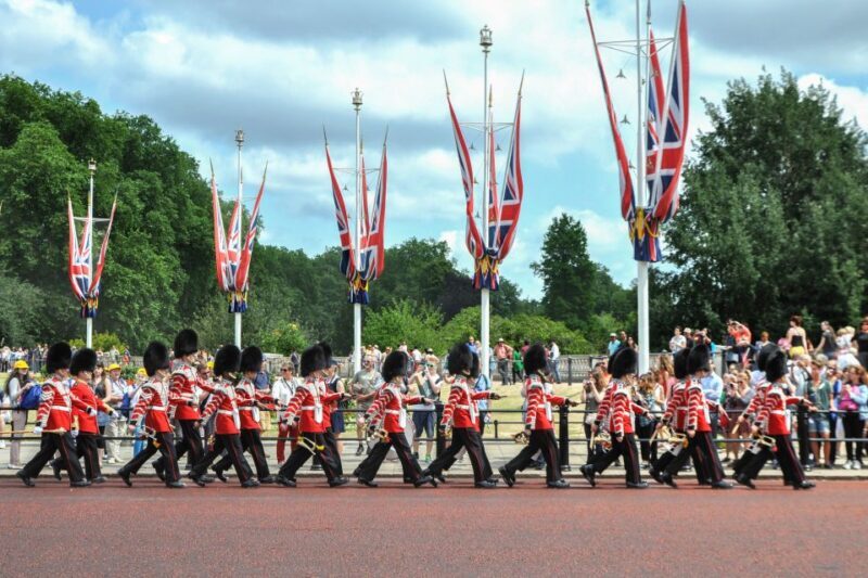 Royal London Walking Tour - Royal London Walking Tour: A Balanced Look at the Capital’s Regal Side