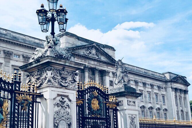 Royal London Walking Tour with High Tea at Kensington Palace - FAQ