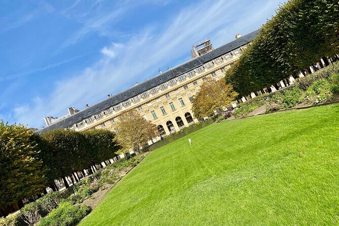 Royal Palace & Covered Passages, audioguided tour - A Closer Look at the Tour Experience