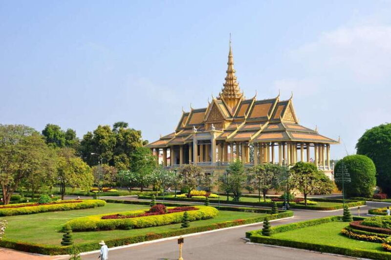 Royal Palace, National Museum & Wat Phnom with Private tour - Royal Palace, National Museum & Wat Phnom with Private Tour: A Detailed Guide
