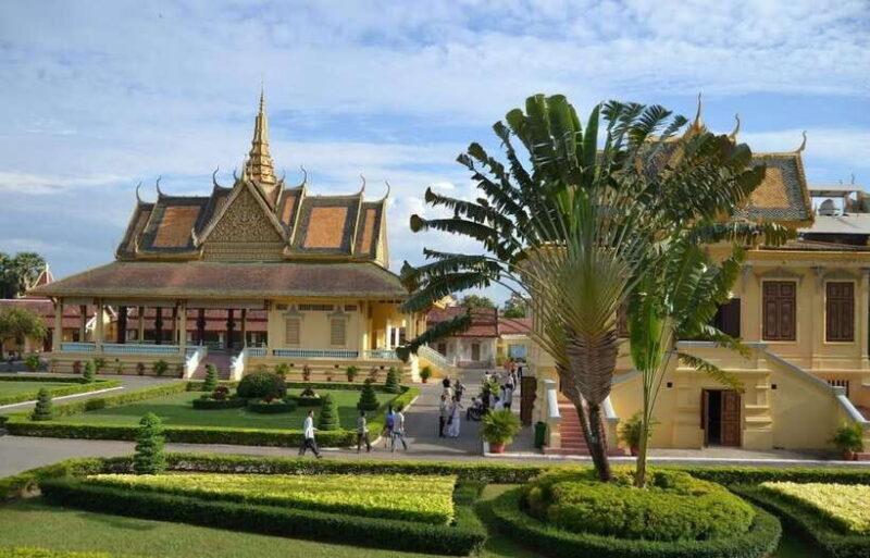 Royal Palace, National Museum & Wat Phnom with Private tour - What to Expect: Practical Details