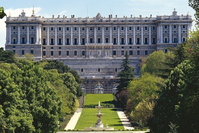 Royal Palace of Madrid Early Entrance Tour Skip-The-Line Ticket - Practicalities and Tips