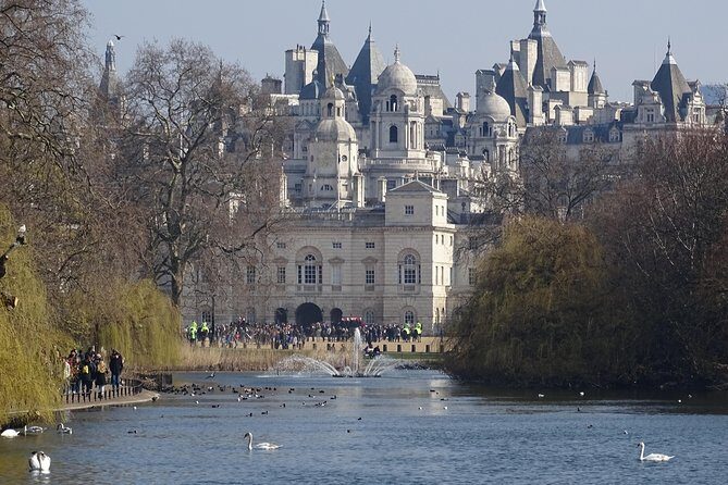 Royal Tour of St James', Parks, Palaces and Royal intrigue - Exploring the Royal Tour: A Detailed Look