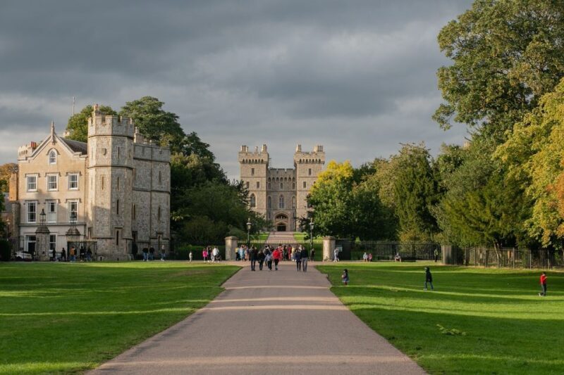 Royal Windsor Castle Tour Private including tickets - Exploring Windsor Castle: What to Expect