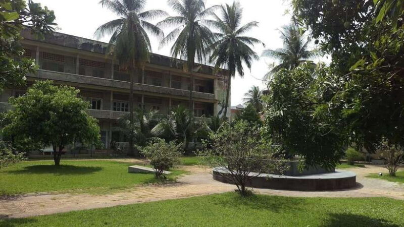 Royalpalace, Toul Sleng (S21), Museum & Killing Field - Exploring the Highlights of Cambodia’s Capital in One Day