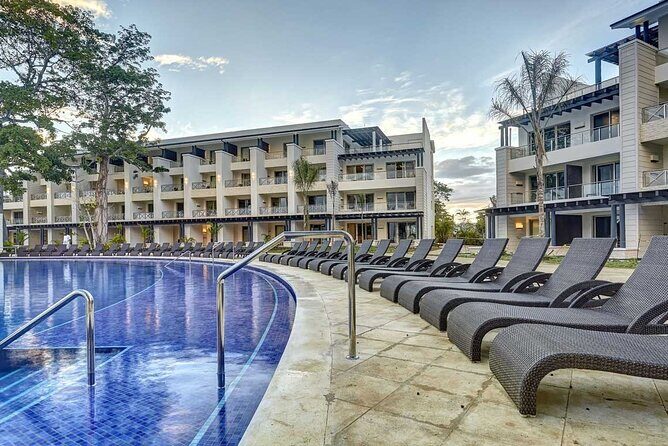 Royalton Negril Resort Airport Transfer - In-Depth Look at the Royalton Negril Resort Airport Transfer