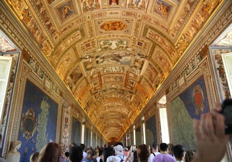 Russian Tour - Vatican Museum & Sistine Chapel - Exploring the Tour in Detail