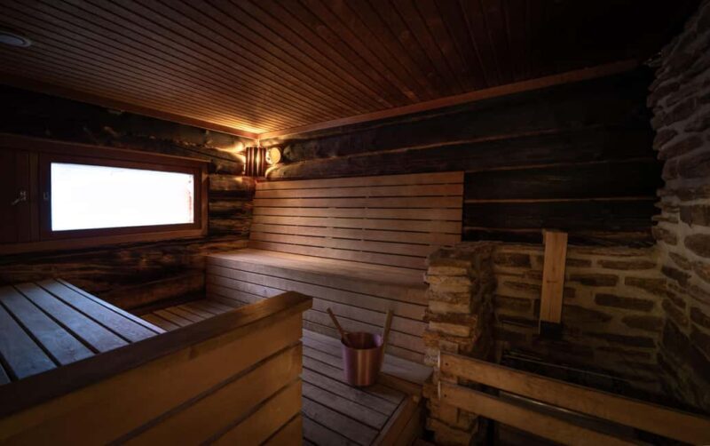 Saariselkä: Kuukkeli Saunaworld (Smoke Sauna) - An Authentic Saunaworld in the Heart of Lapland