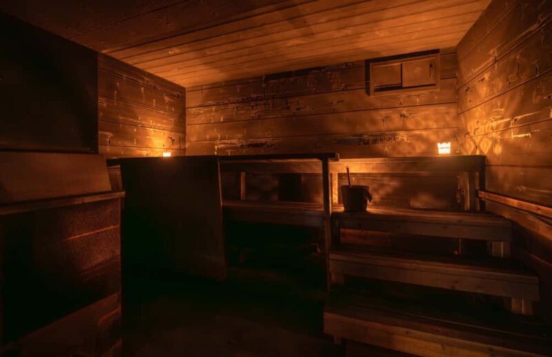 Saariselkä: Kuukkeli Saunaworld (Smoke Sauna) - The Value of the Experience