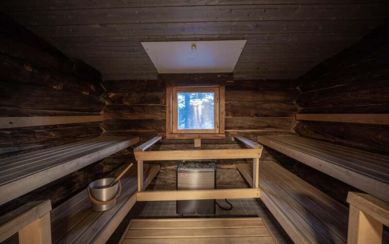 Saariselkä: Kuukkeli Saunaworld (Smoke Sauna) - FAQ