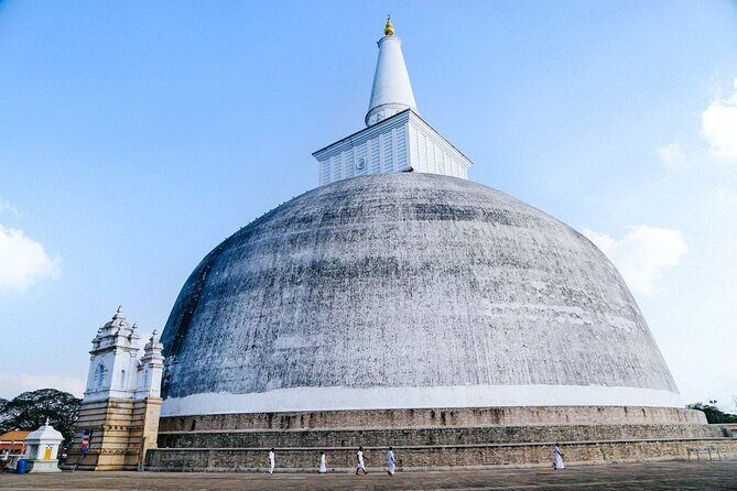 Sacred City of Anuradhapura from Sigiriya - Authentic Experiences and Authenticity