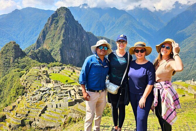Sacred Valley and Machu Picchu 2 Day Tour with Accommodation - Key Points