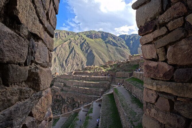 Sacred Valley and Machu Picchu 2 Day Tour with Hotel - Logistics and Value