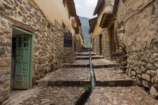 Sacred Valley: Chinchero, Maras, Moray, Ollantaytambo Private or Small-Group - Transportation and Group Size: Making the Journey Comfortable