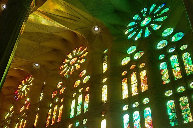Sagrada Familia English Guided Tour & Optional Tower Access - The Sum Up: Who Will Love This Tour?