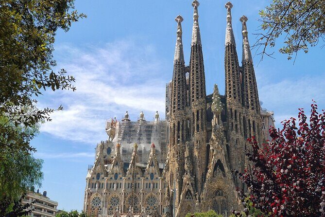 Sagrada Familia Guided Tour & Skip the Line Ticket in Barcelona - FAQ