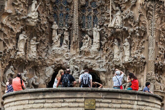 Sagrada Familia Guided Tour with Skip The Line Access - Frequently Asked Questions