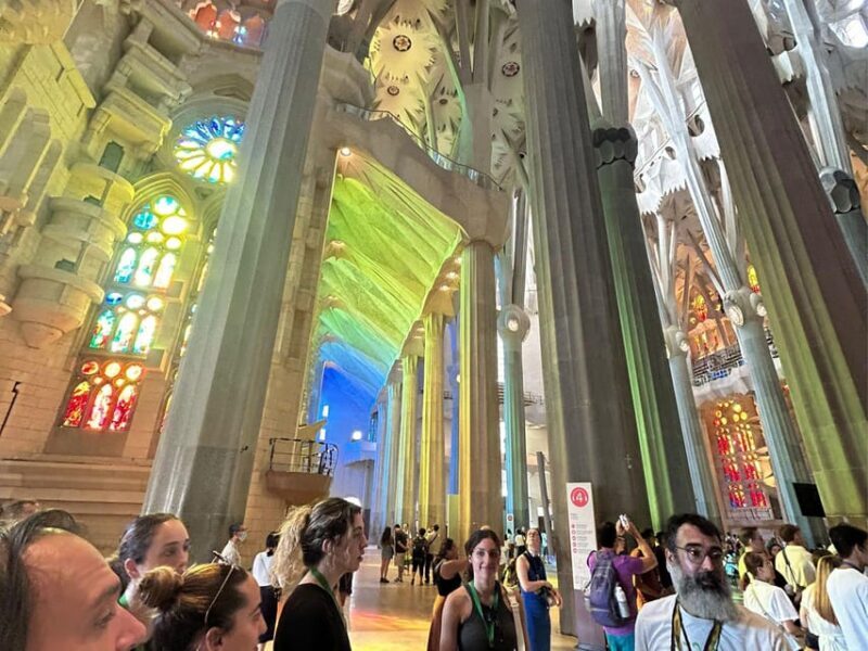 Sagrada Familia Guided Tour with Skip-the-Line Entry Ticket - An In-Depth Look at the Tour Experience