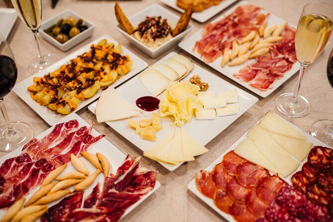 Sagrada Familia Jamón, Cheese and Wine Experience - A Step Inside the Sagrada Familia Jamón, Cheese, and Wine Experience