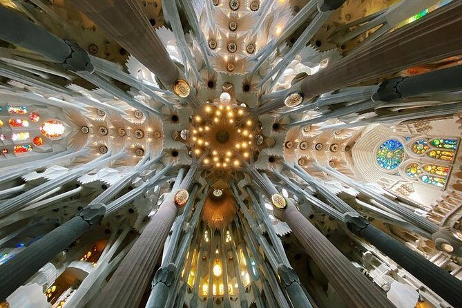 Sagrada Familia Private Tour with Expert Guide - The Details of Your Sagrada Familia Experience