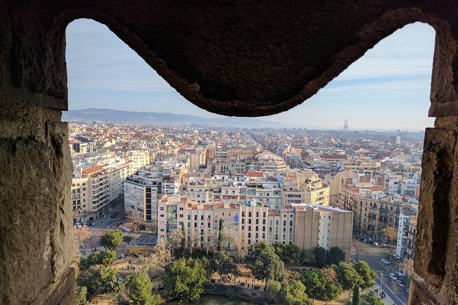 Sagrada Familia Skip-the-Line Private Tour with Guide - FAQs
