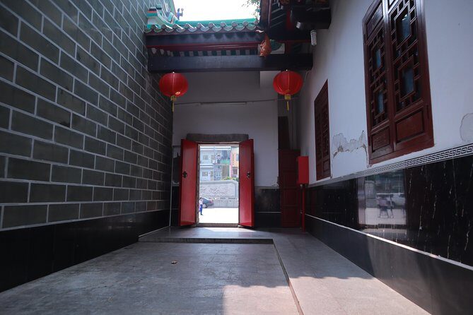 Saigoncholon - An In-Depth Look at the Saigoncholon Chinatown Tour