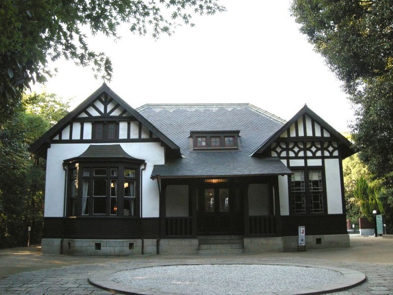 Saijo Sake Brewery Street & Kure Guided Day Tour from Hiroshima Station - How to judge the price