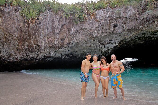 Sail to Playa Escondida in Puerto Vallarta with Food and Snorkeling - Food and Drinks: A Highlight