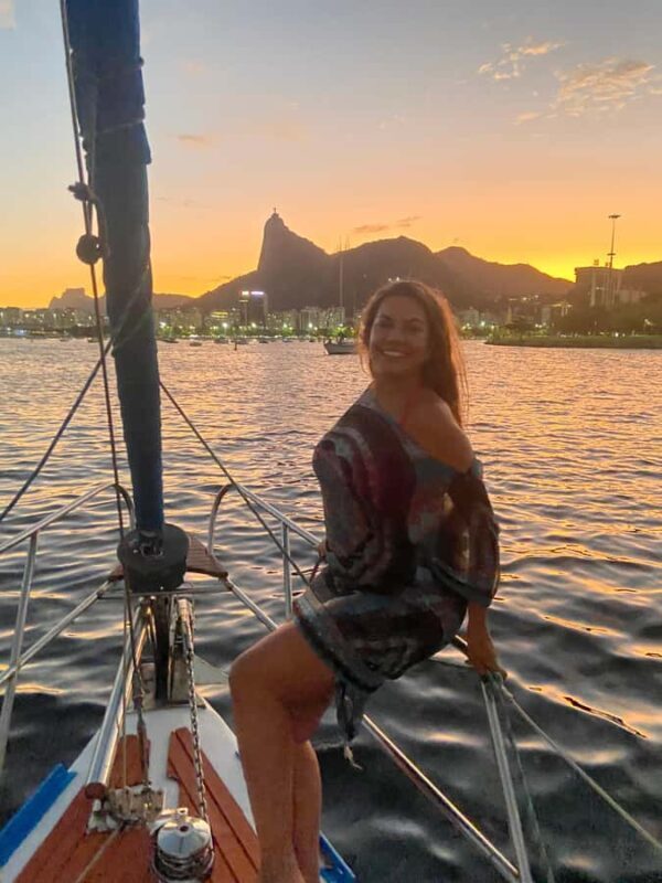 Sailboat in Rio de Janeiro, with open bar and snacks - FAQs