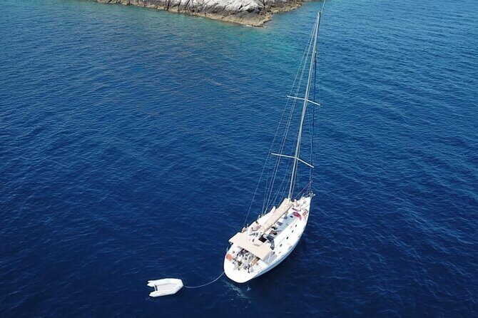 Sailing Boat Small Group Kleftiko and Sikia Cave West of Milos - The Sum Up