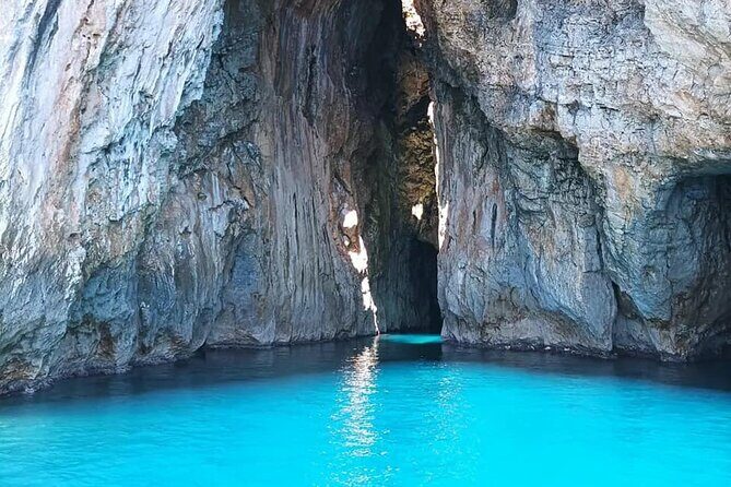 Sailing boat tour with lunch and swimming stops - A Detailed Look at the Sailing Boat Tour with Lunch and Swimming Stops near Lecce