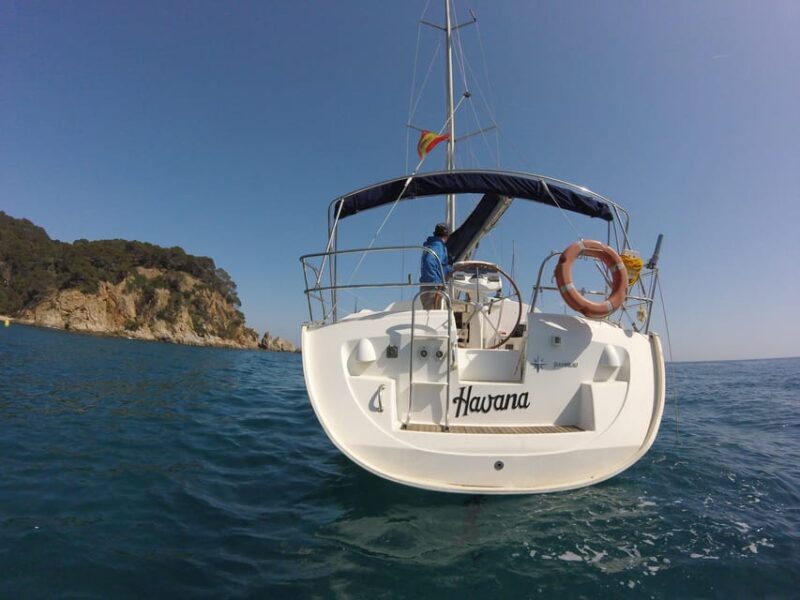 Sailing experience 4 hours in Platja d'Aro - Key Points