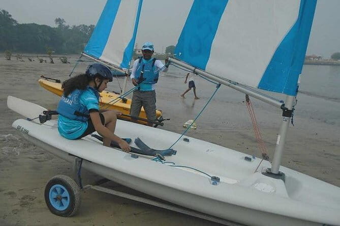 Sailing Experience in Mumbai on Mid Size Yacht - FAQs