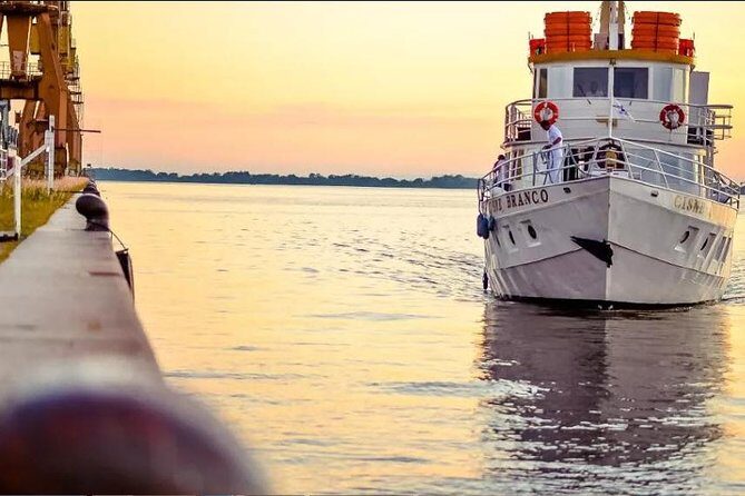 Sailing in Guaíba with White Swan Boat - Porto Alegre - Sailing in Guaíba with White Swan Boat - Porto Alegre