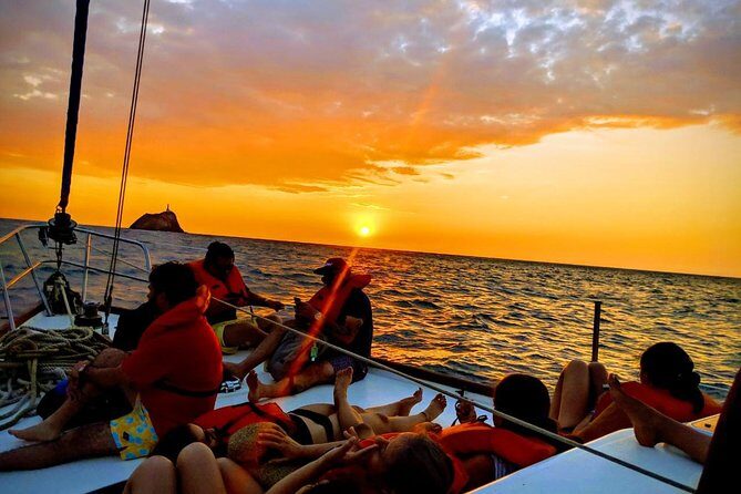 Sailing to Tayrona with Luis and his team: Unique! - An In-Depth Look at the Sailing to Tayrona Adventure
