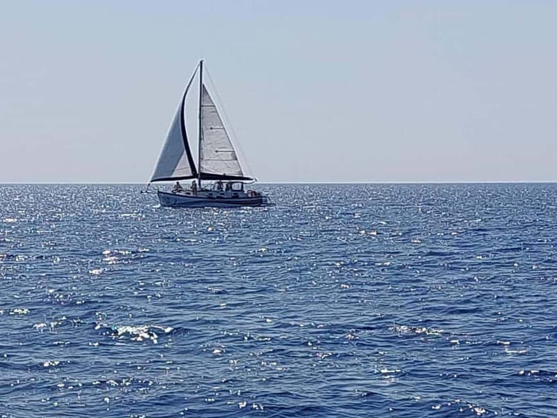 Sailing tour around Lindos with food and drinks - Sailing Tour Around Lindos with Food and Drinks: A Deep Dive