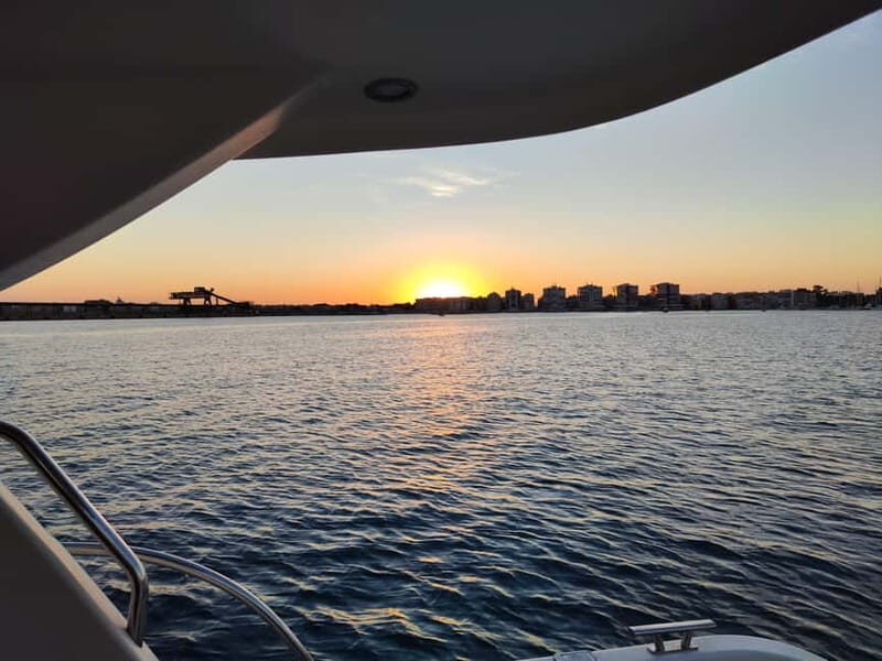 Sailing with sunset and swim in the sea - FAQ