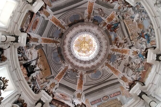 Saint Luis de los franceses Church - Key Points