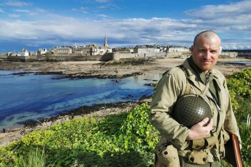 Saint-Malo 1944 : Under the Ashes, Freedom - The Experience of Reliving 1944