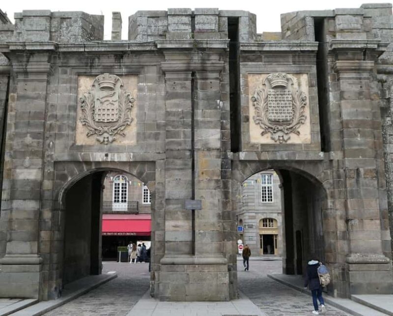 Saint-Malo: Breathtaking landscapes and History Walking Tour - Frequently Asked Questions