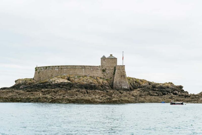 Saint-Malo: Guided Boat Tour with Local Captain - The Essence of a Saint-Malo Water Tour