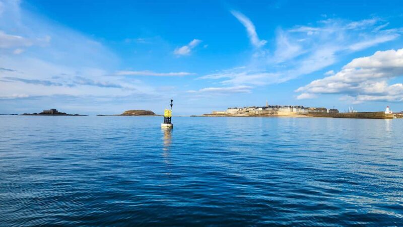 Saint-Malo: Sailing & discovering the Bay - Key Points
