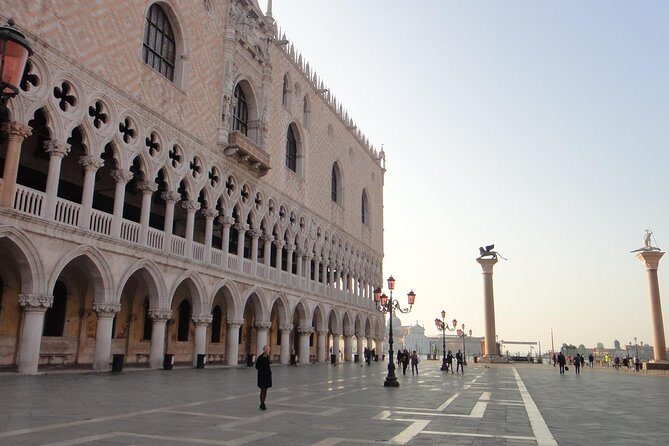 Saint Marks Basilica, Doge's Palace and Gondola tour in Venice - Practical Details and Tips