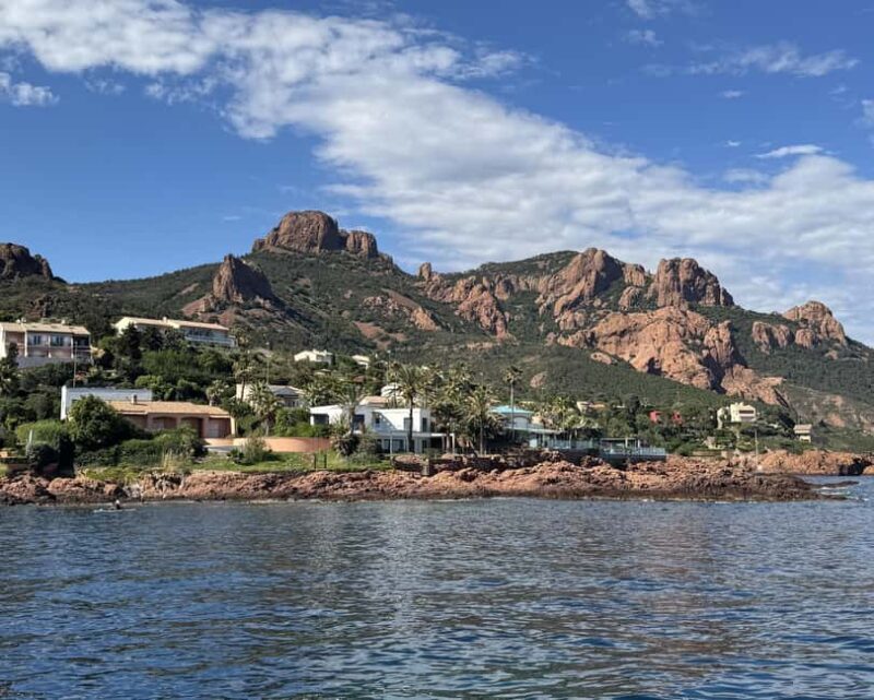 Saint-Raphaël: Golden Island Afternoon Cruise with Drinks - An Introduction to the Experience
