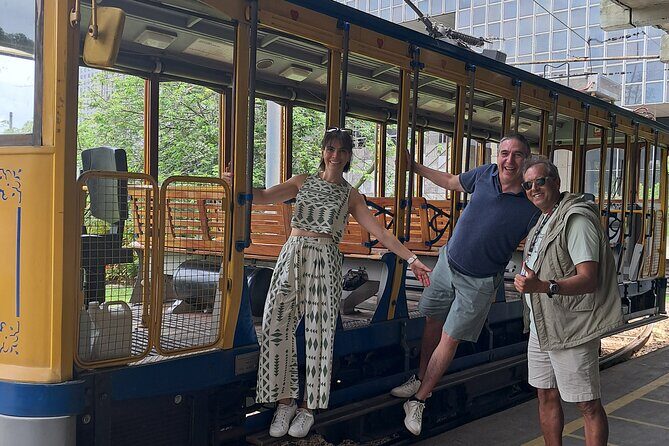 Saint Teresa: two thumbs up for this amazing tour! - FAQ