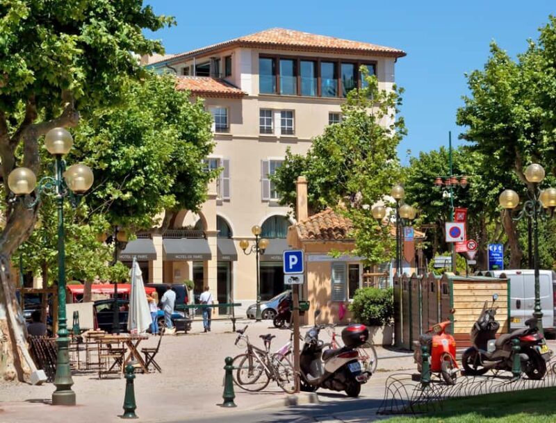 Saint-Tropez: Express Walk with a Local in 60 minutes - Who Should Consider This Tour?