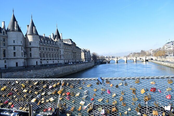 Sainte-Chapelle and Conciergerie Guided Tour with Ticket in Paris - Exploring the Heart of Paris: What to Expect