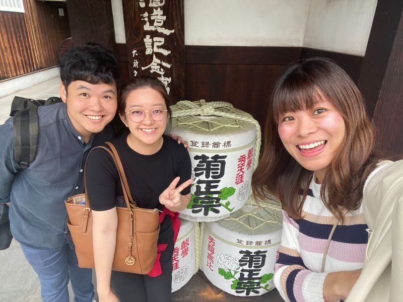 Sake brewery walking tour in Nada, home to Japans No. 1 sake district (Kobe) - What the tastings add, and how to pace yourself