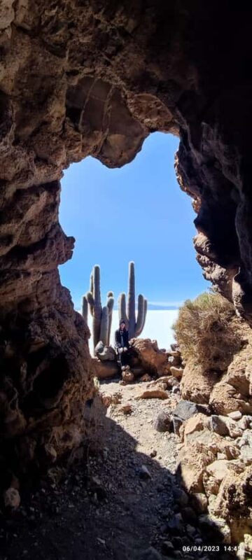 SALAR DE UYUNI:,tours through the majestic uyuni salt flat. - Key Points