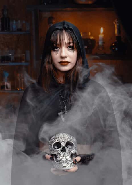 Salem Ghost Tours: Witches & Wicked Whispers - Who Should Consider This Tour?